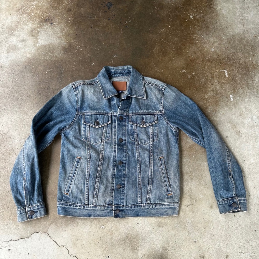 Gap Denim Jacket Mens Small Blue Excellent 2000s Vintage Trucker Jean Coat
